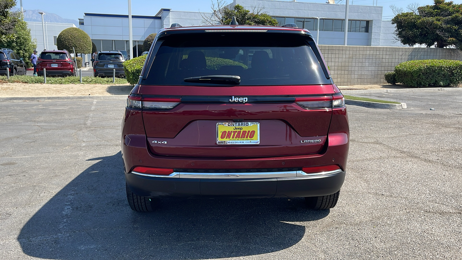 2023 Jeep Grand Cherokee Laredo 4