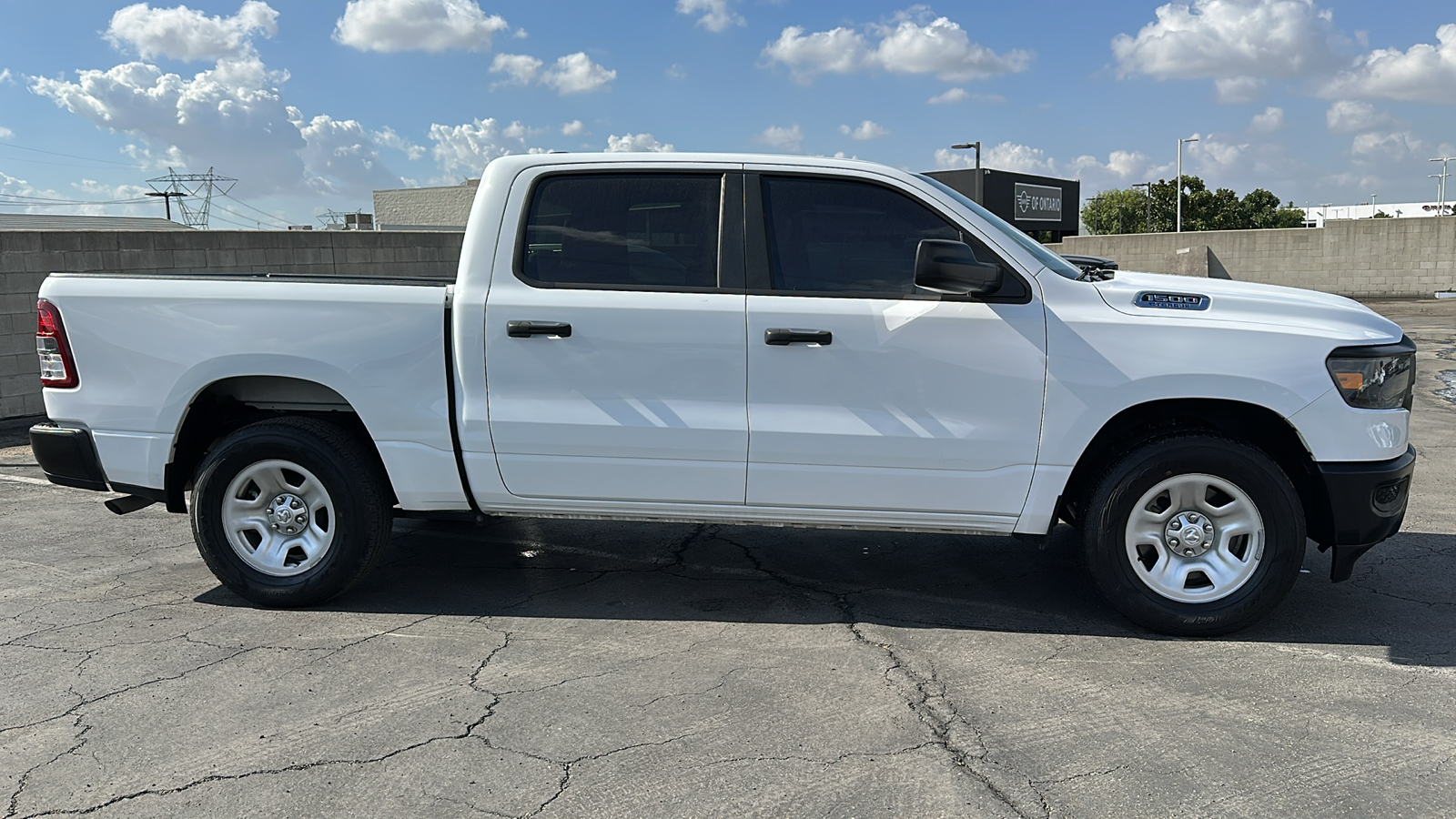 2023 Ram 1500 Tradesman 3