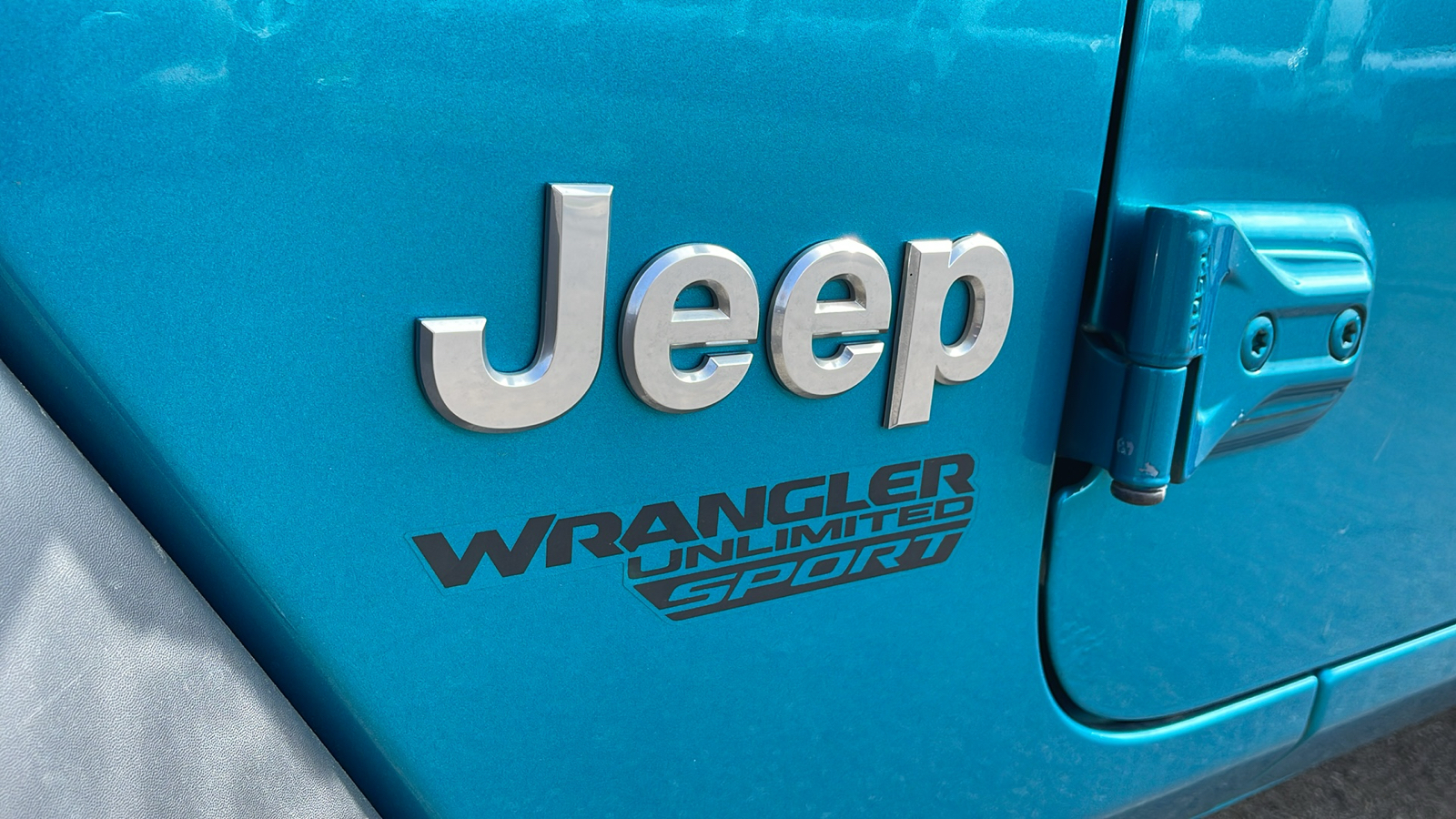 2020 Jeep Wrangler Unlimited Sport S 28
