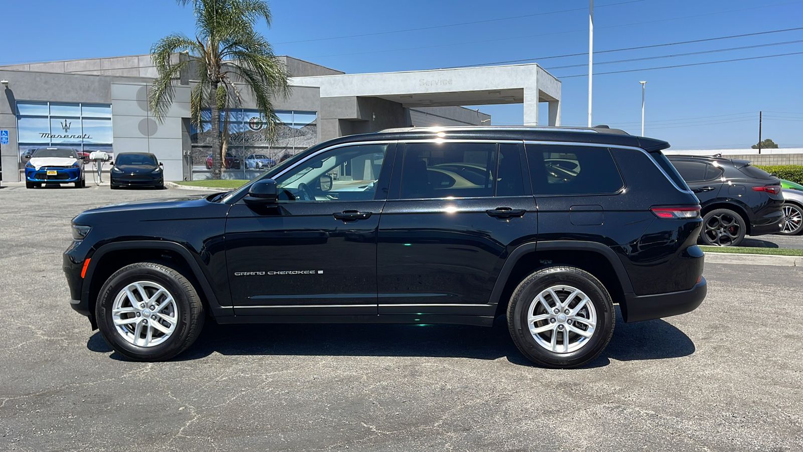 2023 Jeep Grand Cherokee L Laredo 6