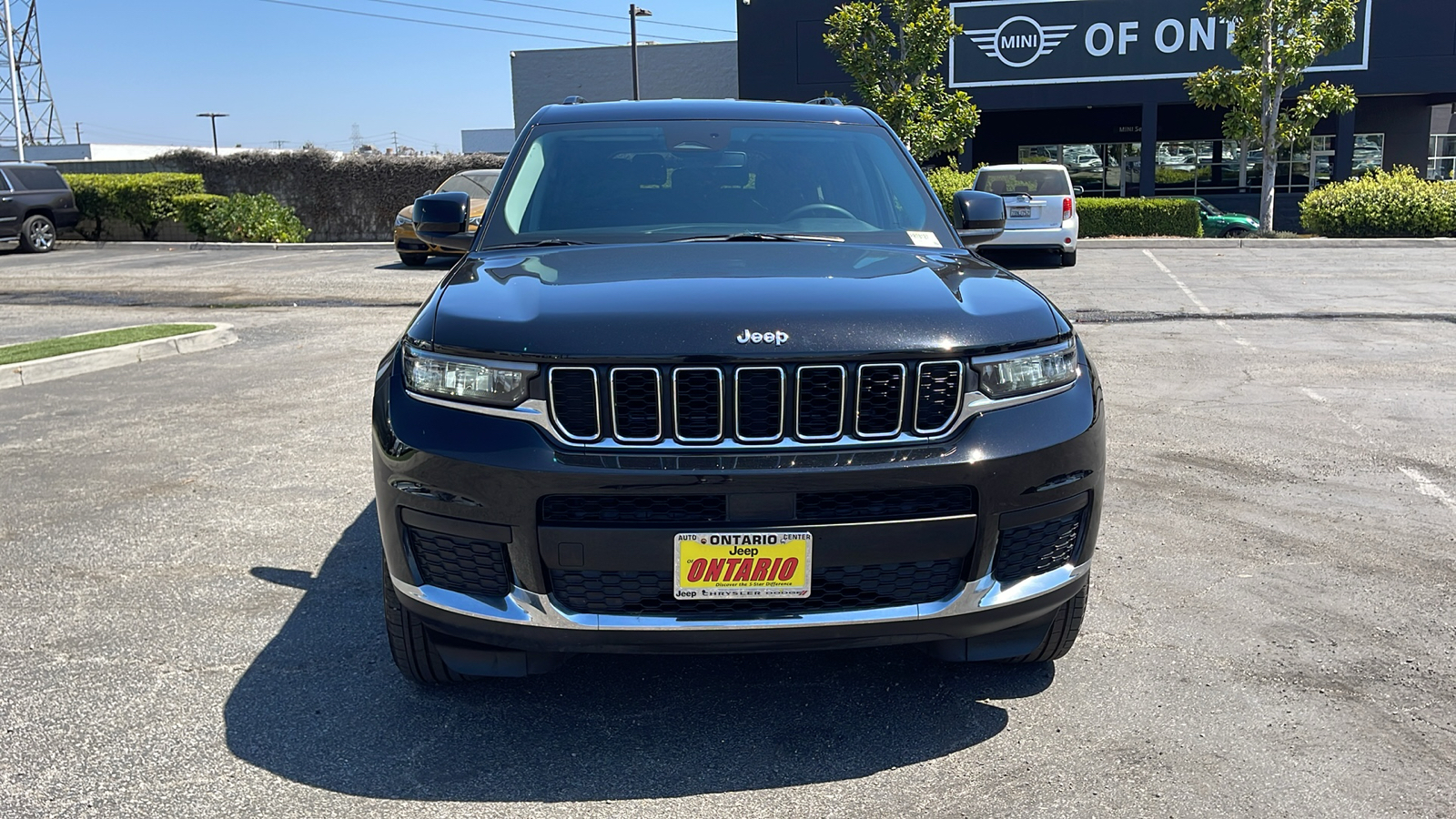 2023 Jeep Grand Cherokee L Laredo 8