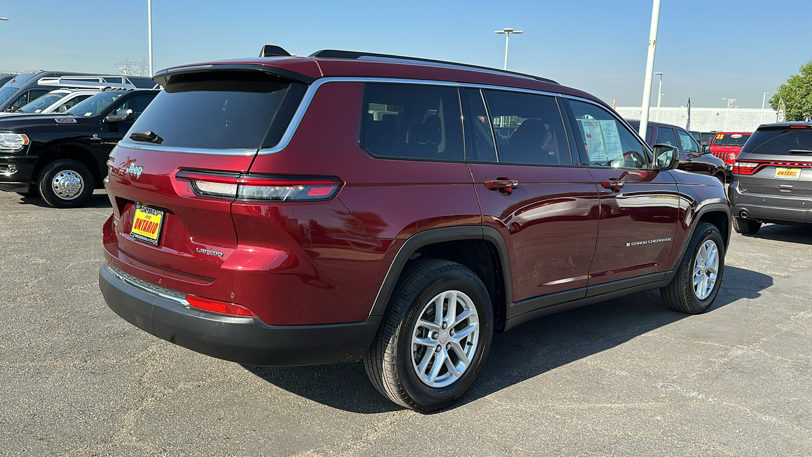 2023 Jeep Grand Cherokee L Laredo 4