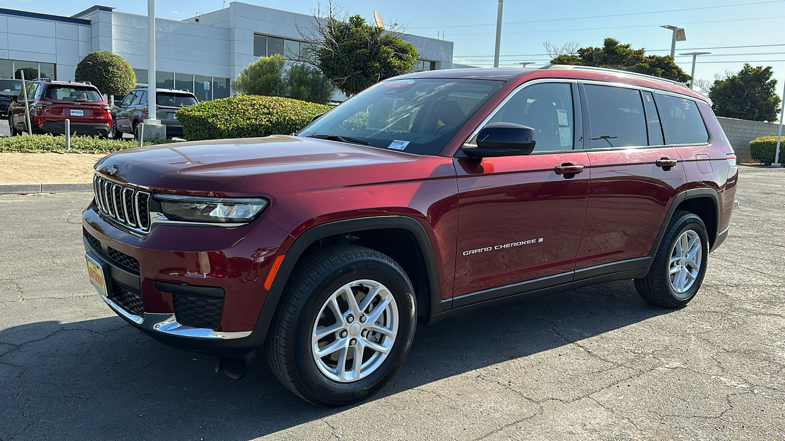 2023 Jeep Grand Cherokee L Laredo 8