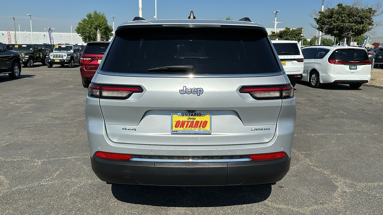 2023 Jeep Grand Cherokee L Laredo 5