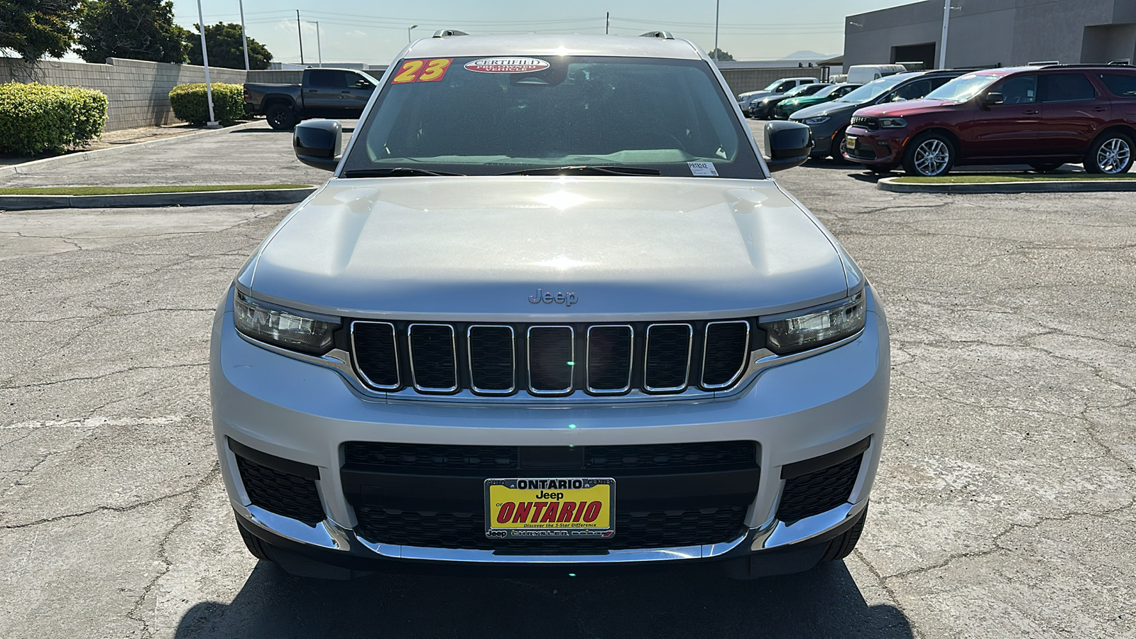 2023 Jeep Grand Cherokee L Laredo 9