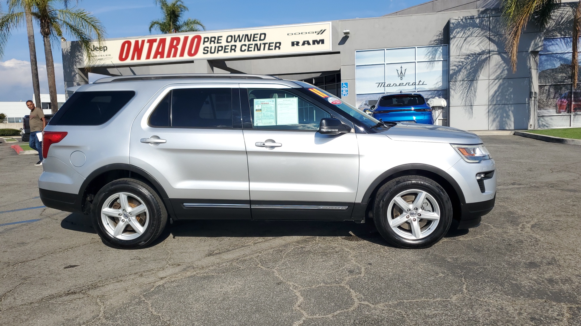 2018 Ford Explorer XLT 2