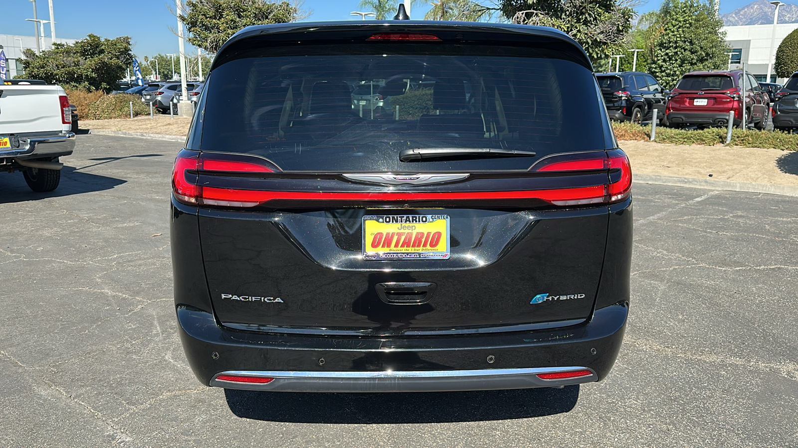 2024 Chrysler Pacifica Hybrid Select 5