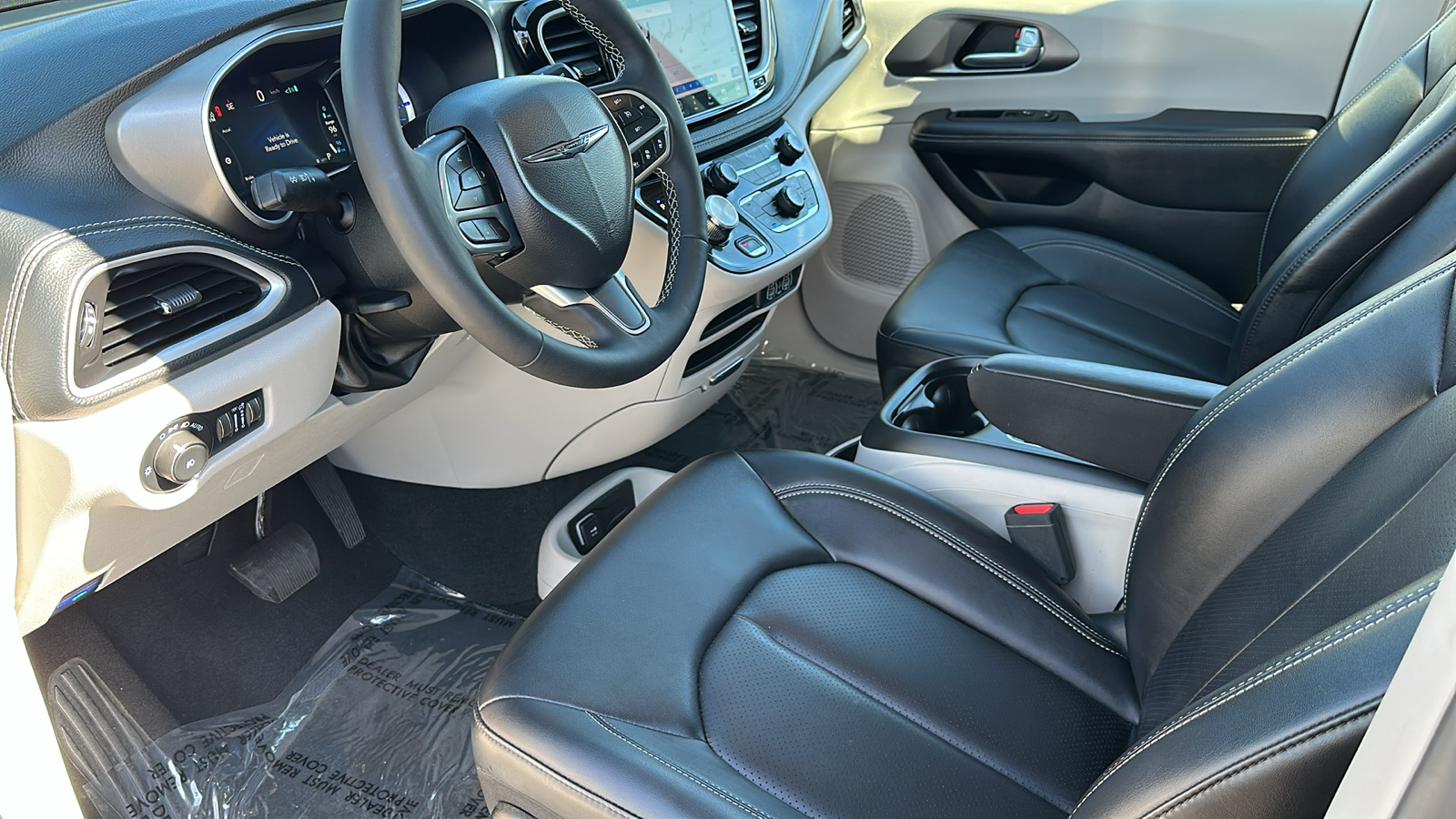 2024 Chrysler Pacifica Hybrid Select 10