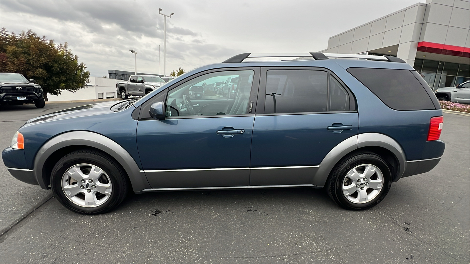 2005 Ford Freestyle SEL 3