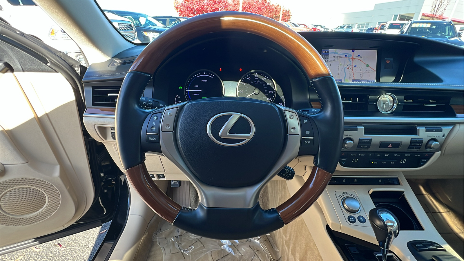 2013 Lexus ES 300h Hybrid 15