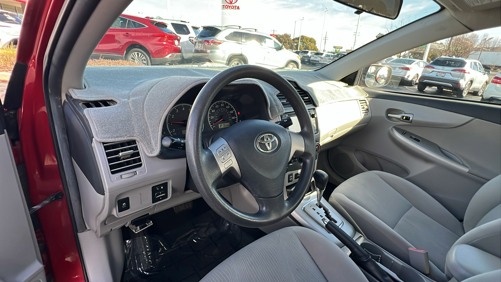 2013 Toyota Corolla LE 2