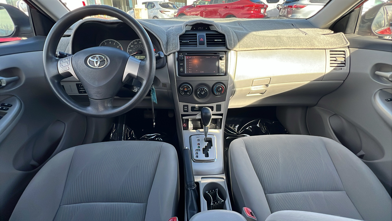 2013 Toyota Corolla LE 10