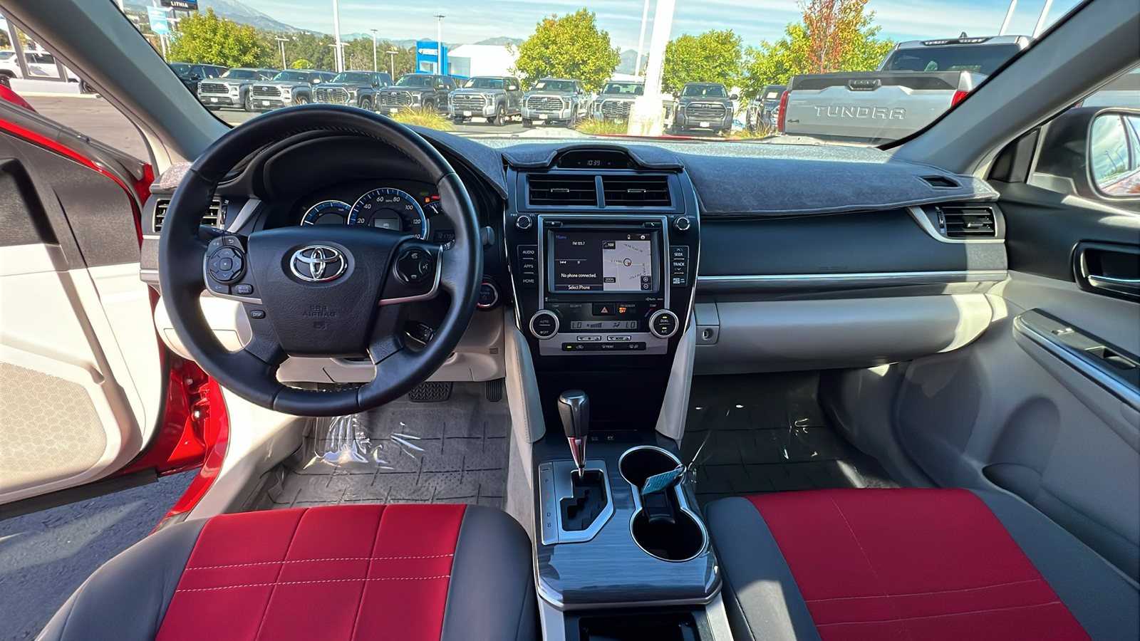 2014 Toyota Camry Hybrid  10