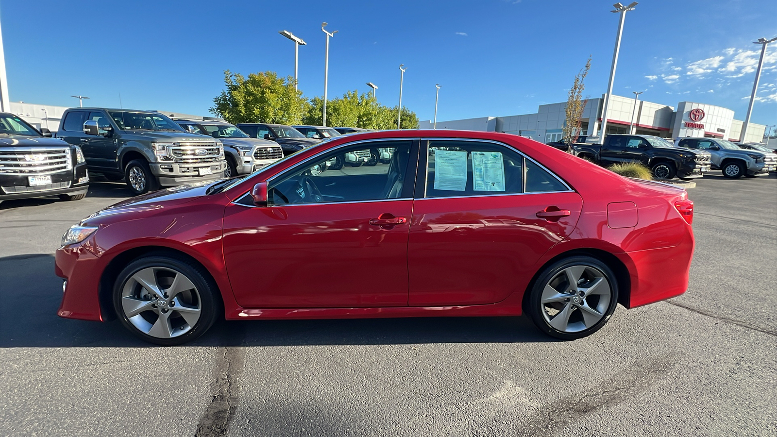 2014 Toyota Camry SE Sport 3