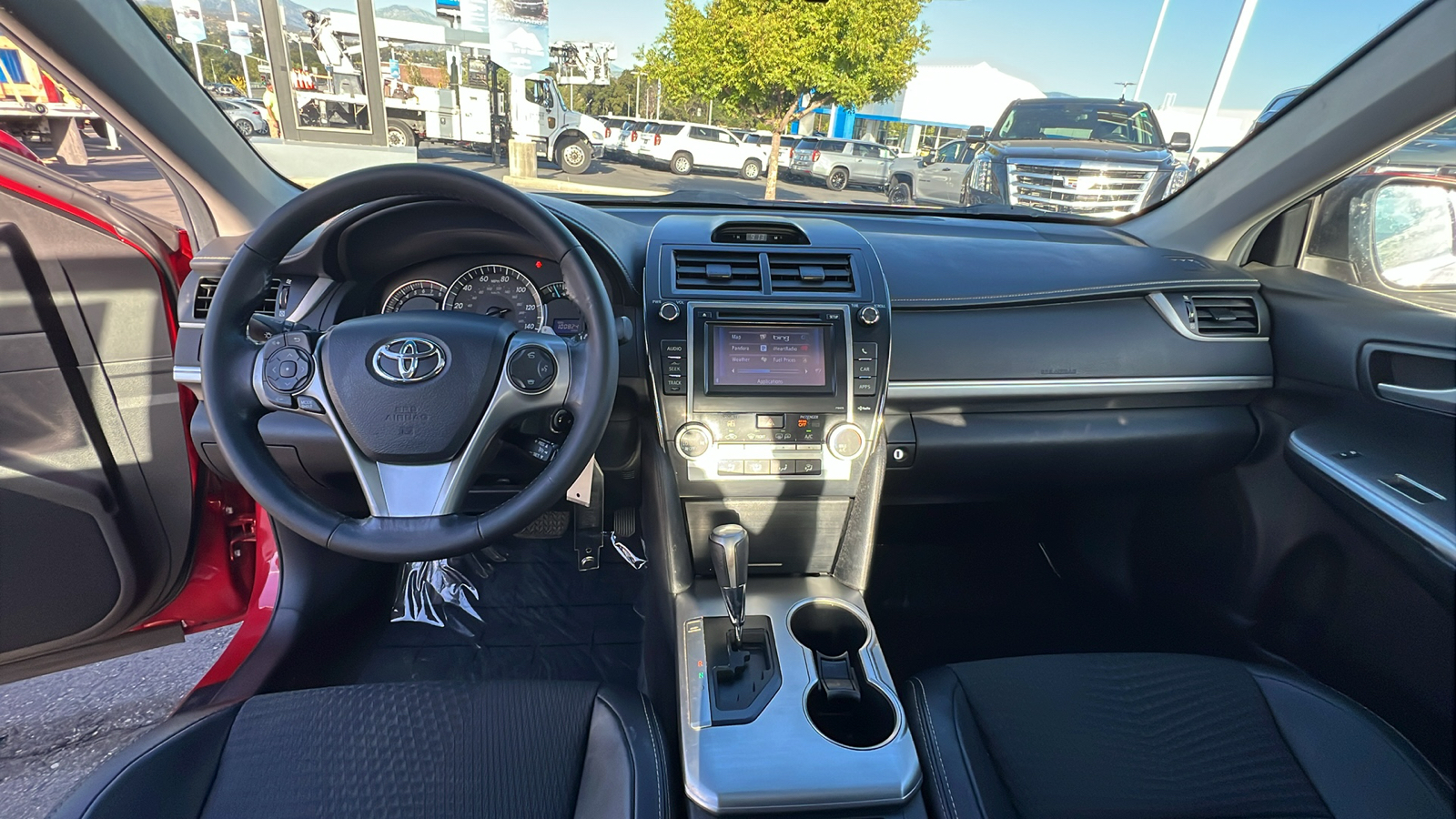 2014 Toyota Camry SE Sport 10