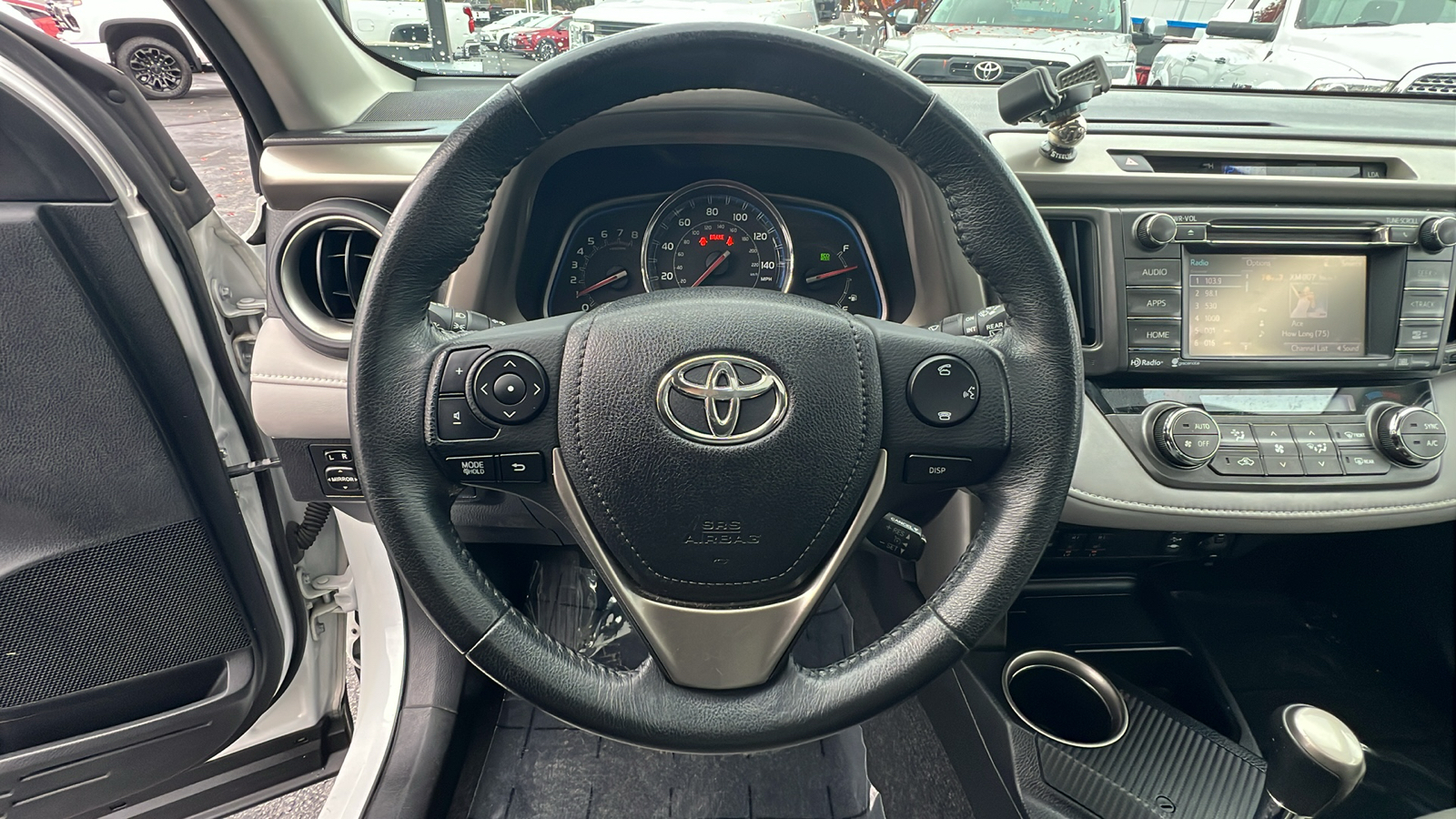 2014 Toyota RAV4 Limited 15