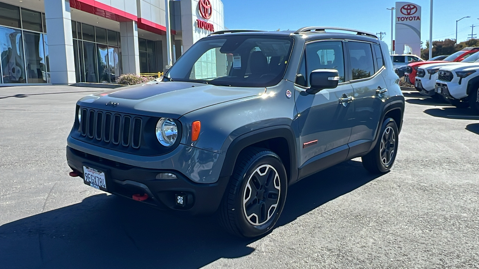 2015 Jeep Renegade Trailhawk 1