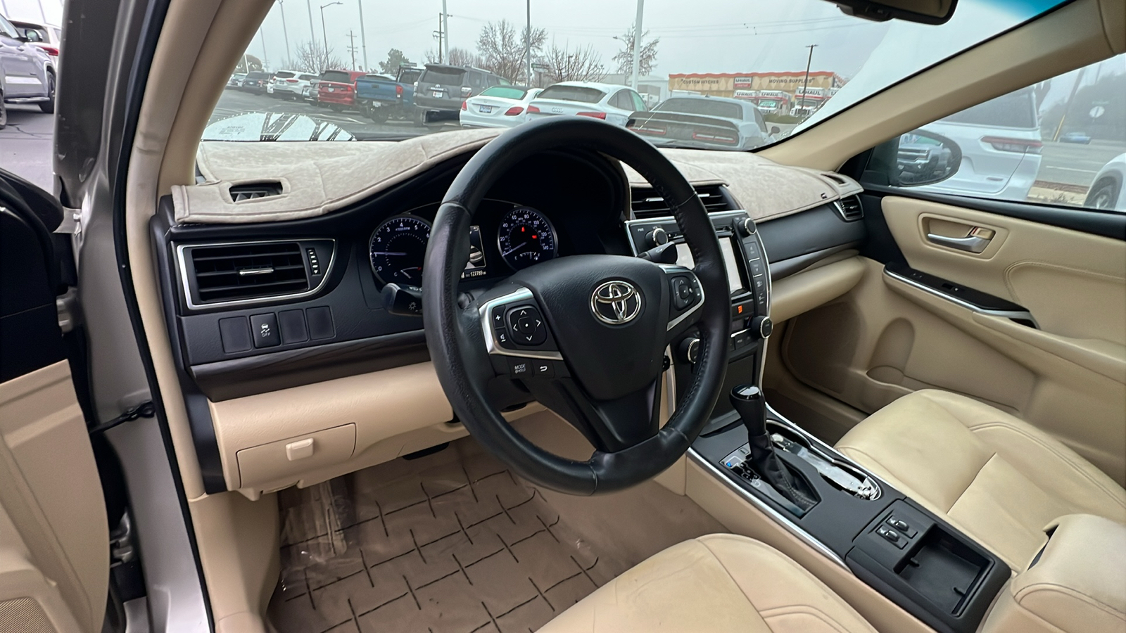 2015 Toyota Camry XLE 2