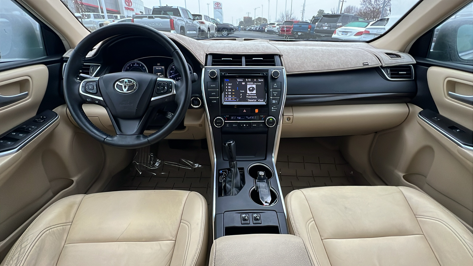 2015 Toyota Camry XLE 10