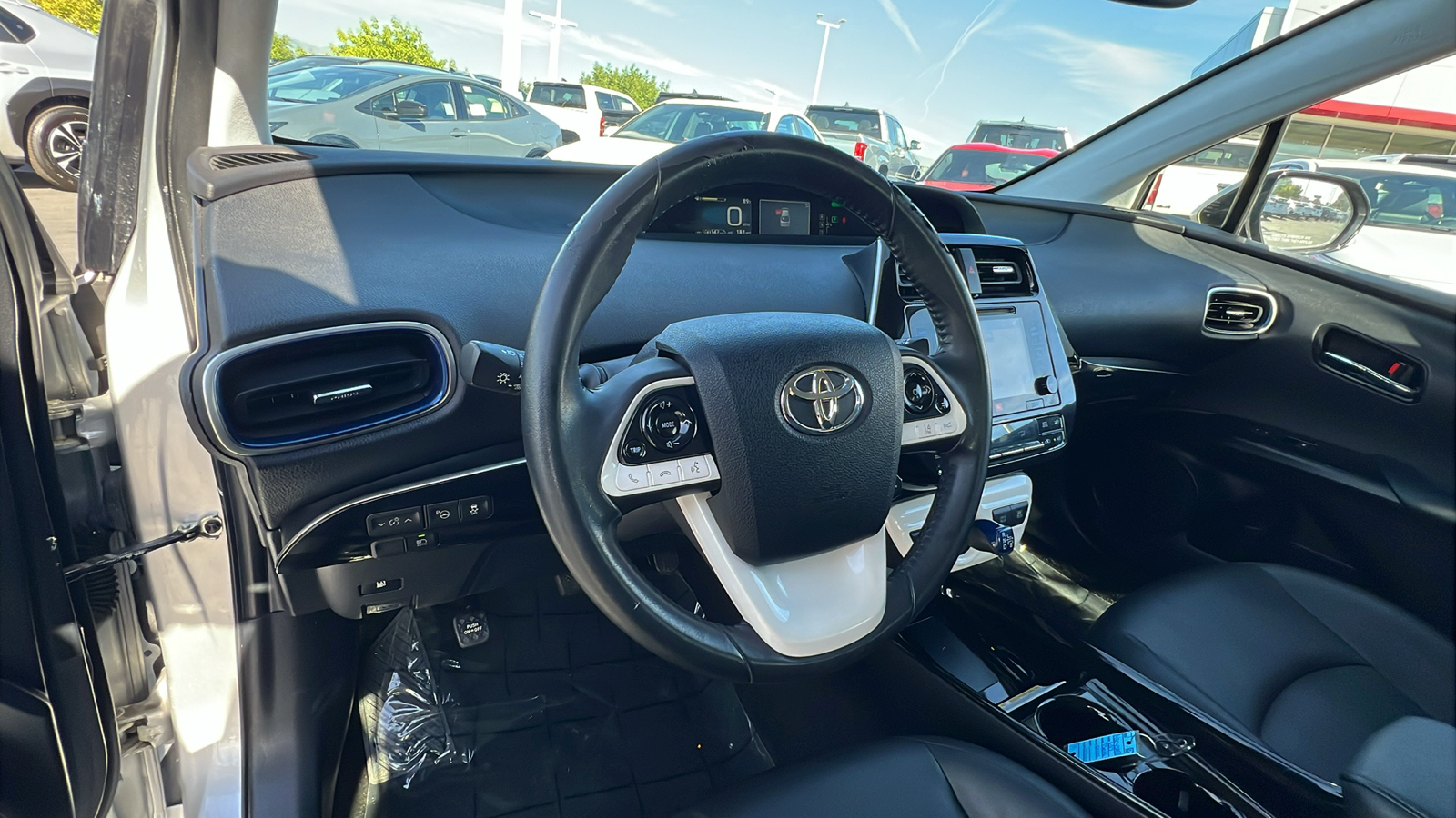 2017 Toyota Prius Four Touring 2