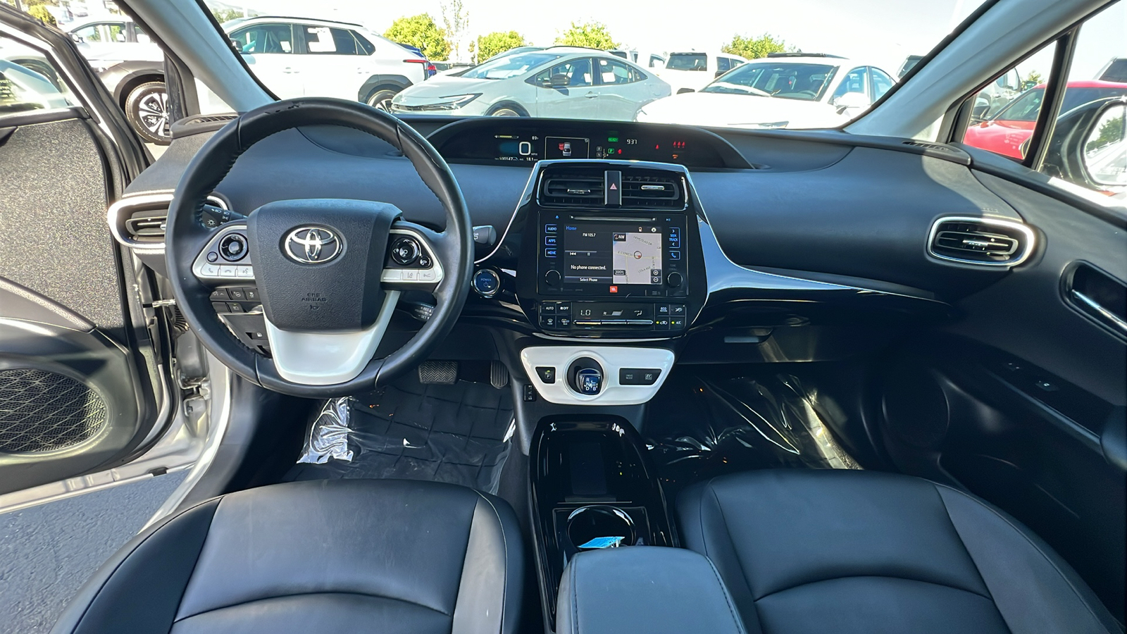 2017 Toyota Prius Four Touring 10