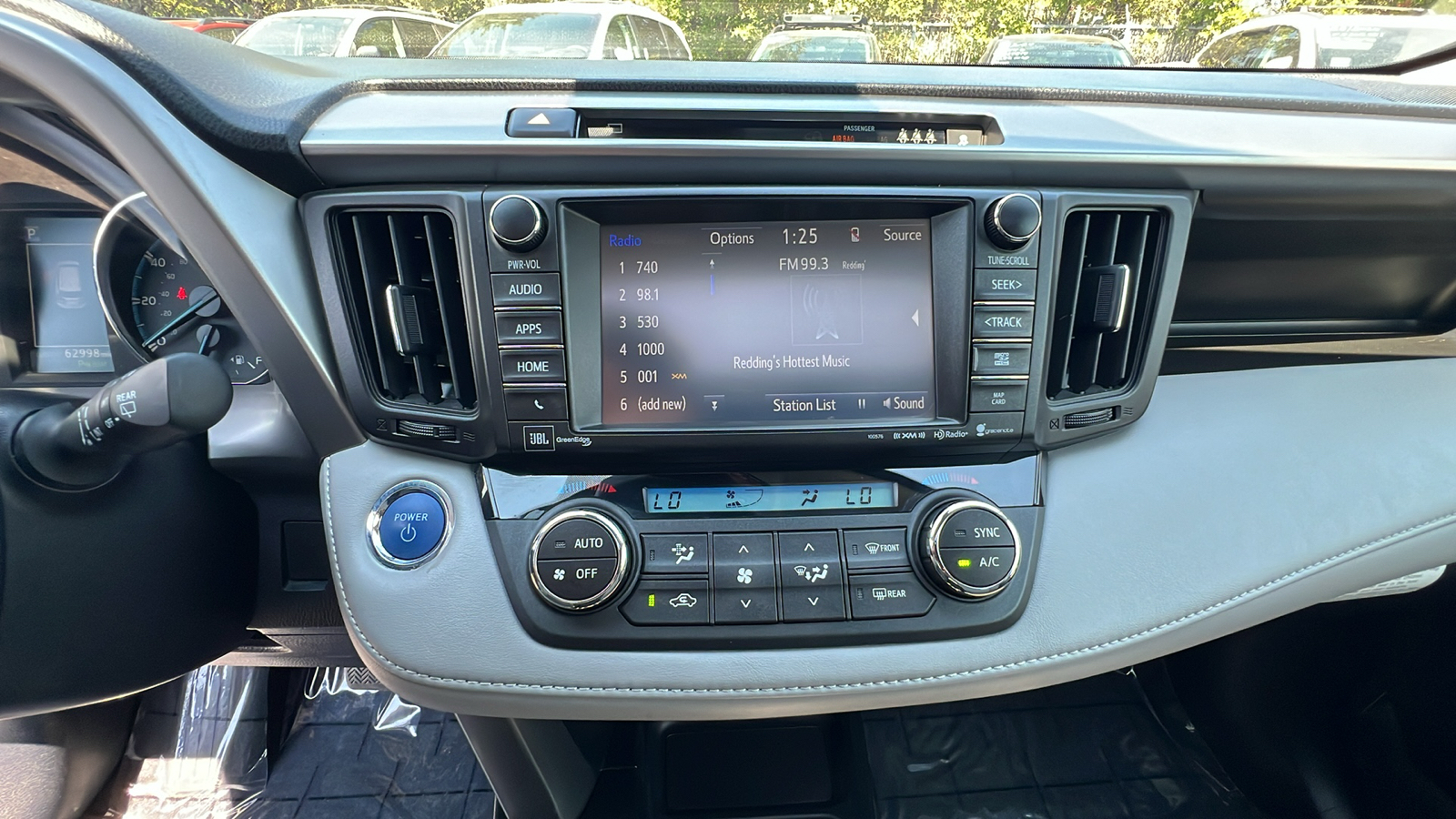 2017 Toyota RAV4 Hybrid Limited 16