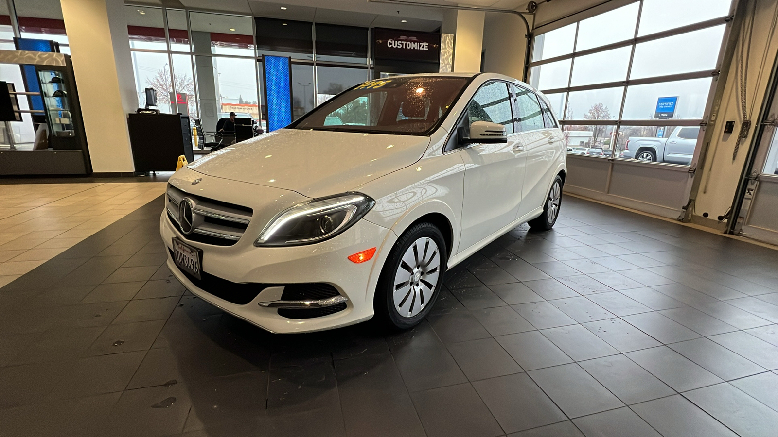 2017 Mercedes-Benz B-Class B 250e 1