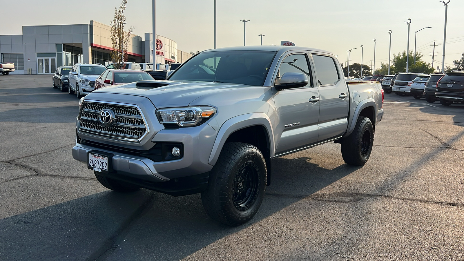 2017 Toyota Tacoma TRD Sport Double Cab 5 Bed V6 4x2 AT 1