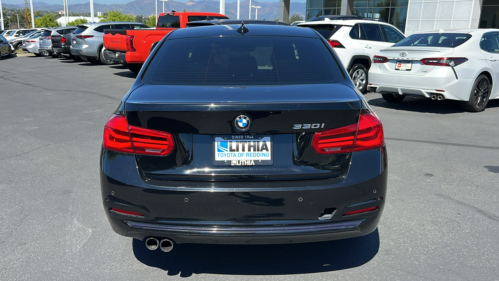 2017 BMW 3 Series 330i 5