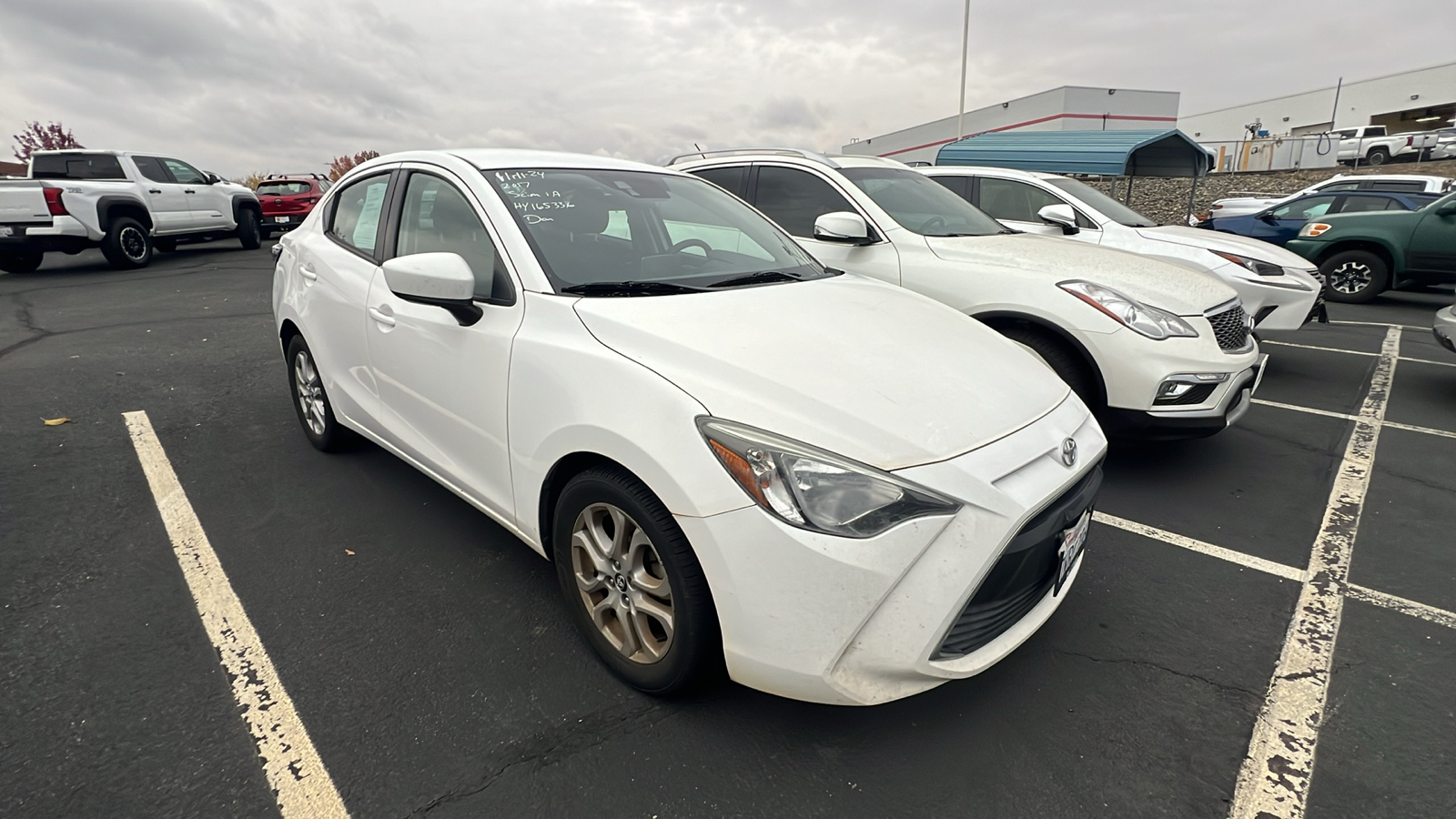 2017 Toyota Yaris iA  2