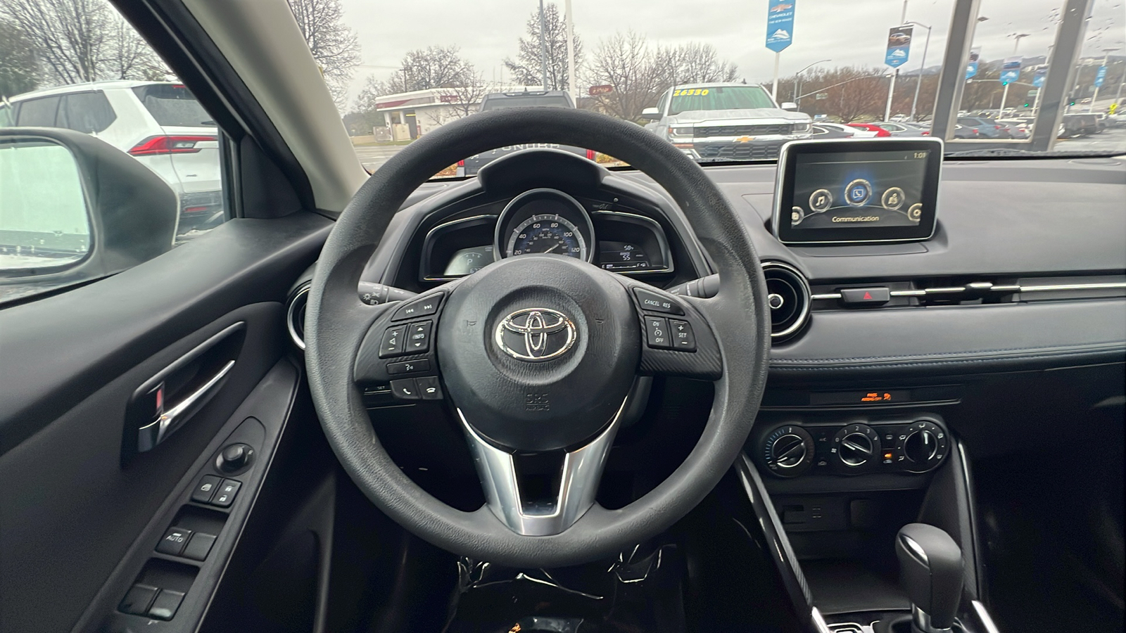 2017 Toyota Yaris iA  15