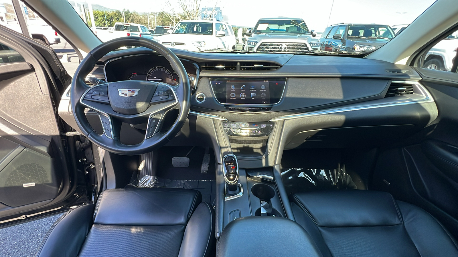 2017 Cadillac XT5 Luxury FWD 10