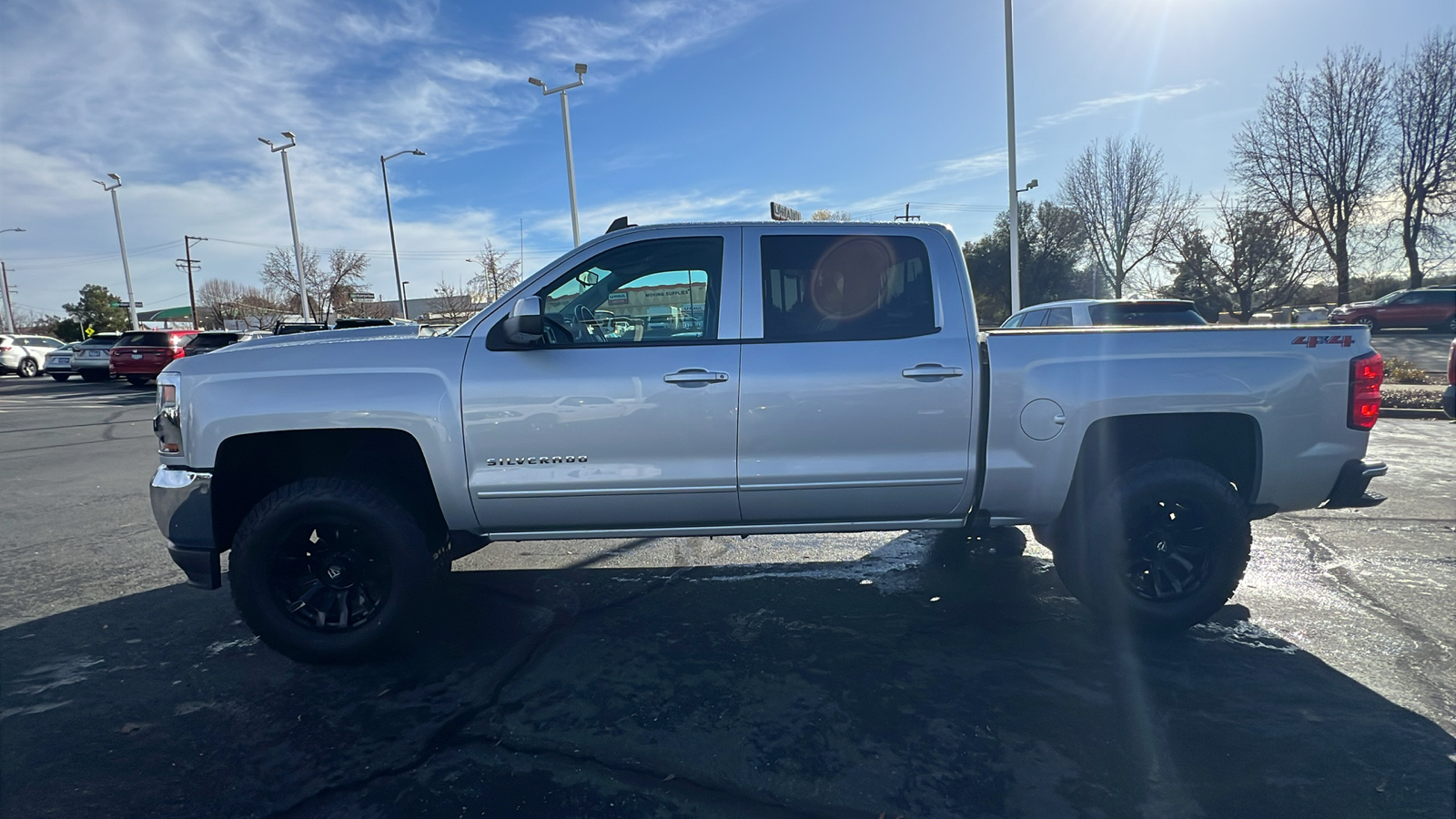 2018 Chevrolet Silverado 1500 LT 4WD Crew Cab 143.5 3