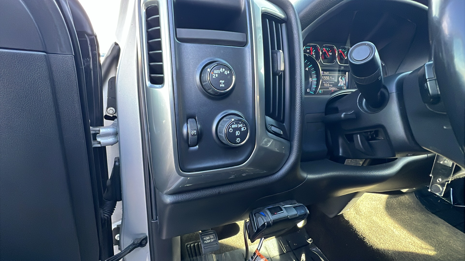 2018 Chevrolet Silverado 1500 LT 4WD Crew Cab 143.5 22