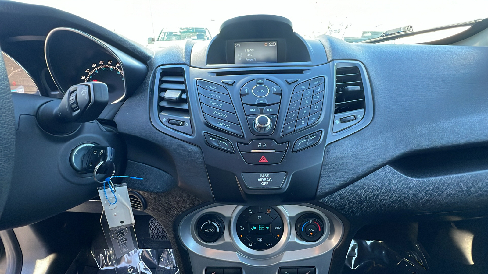 2018 Ford Fiesta SE 16