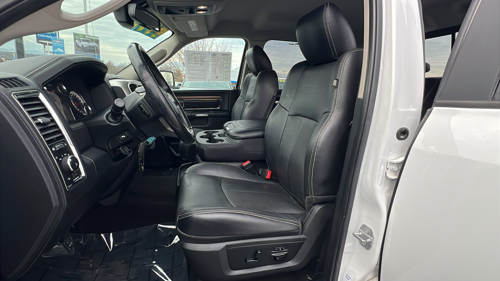 2018 Ram 1500 Laramie 4x4 Crew Cab 57 Box 11