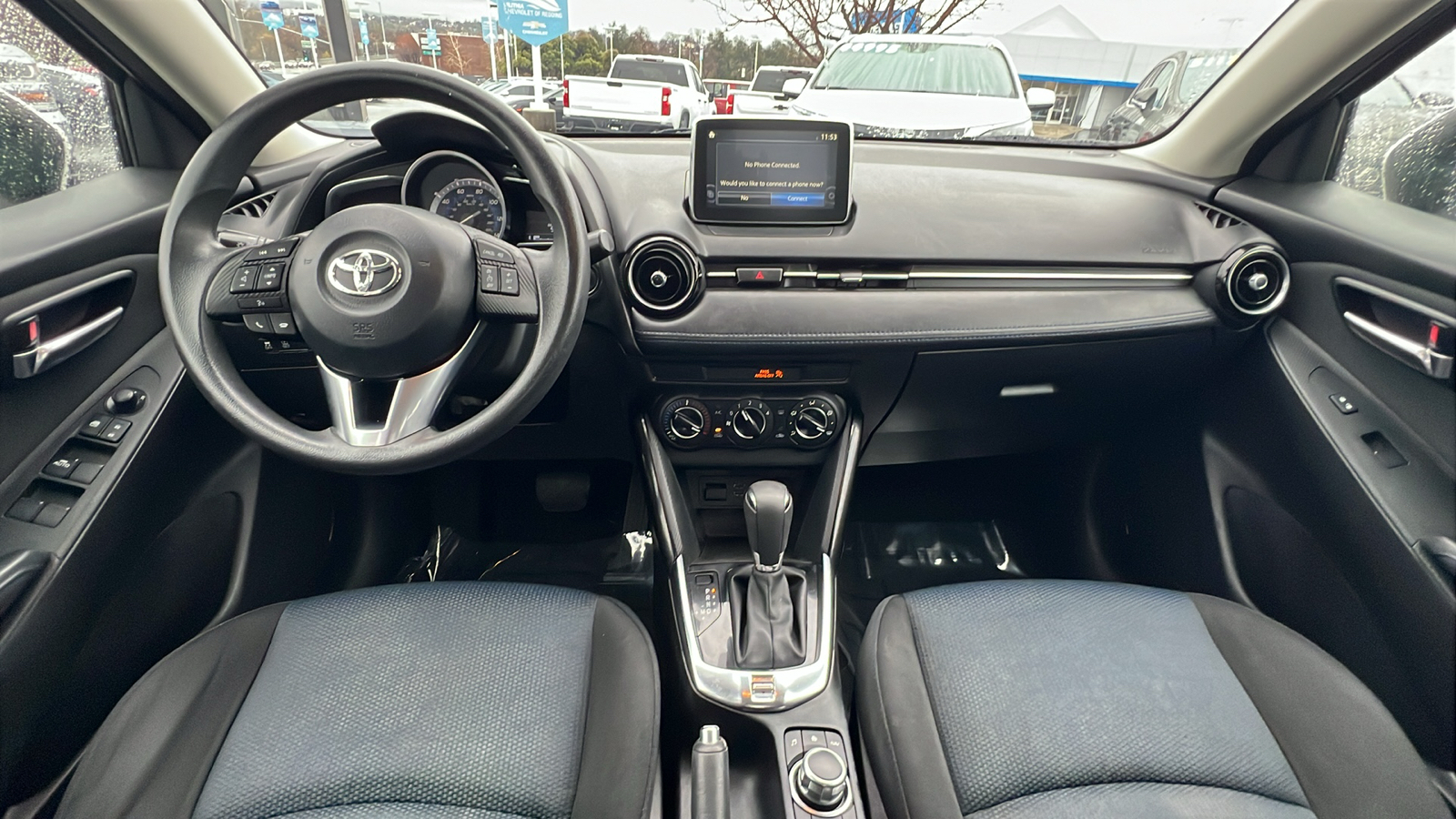 2018 Toyota Yaris iA  10