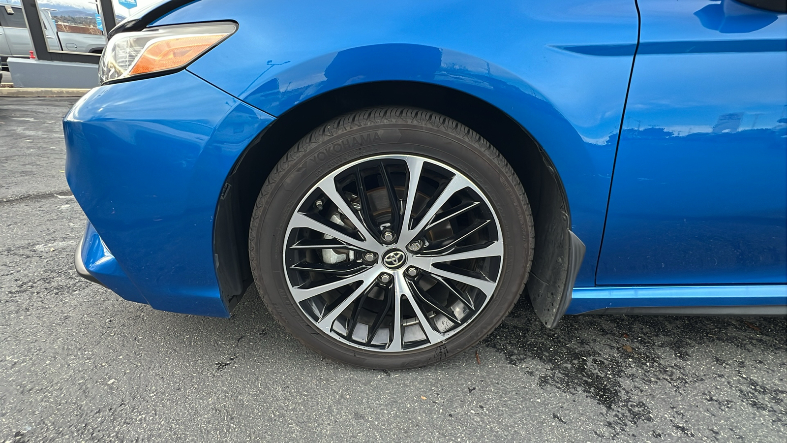 2019 Toyota Camry SE 8