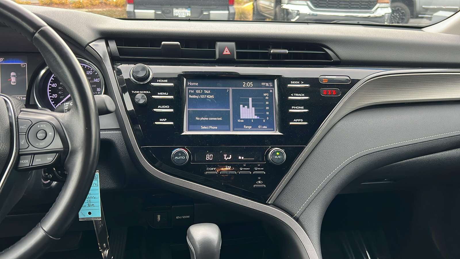 2019 Toyota Camry SE 16