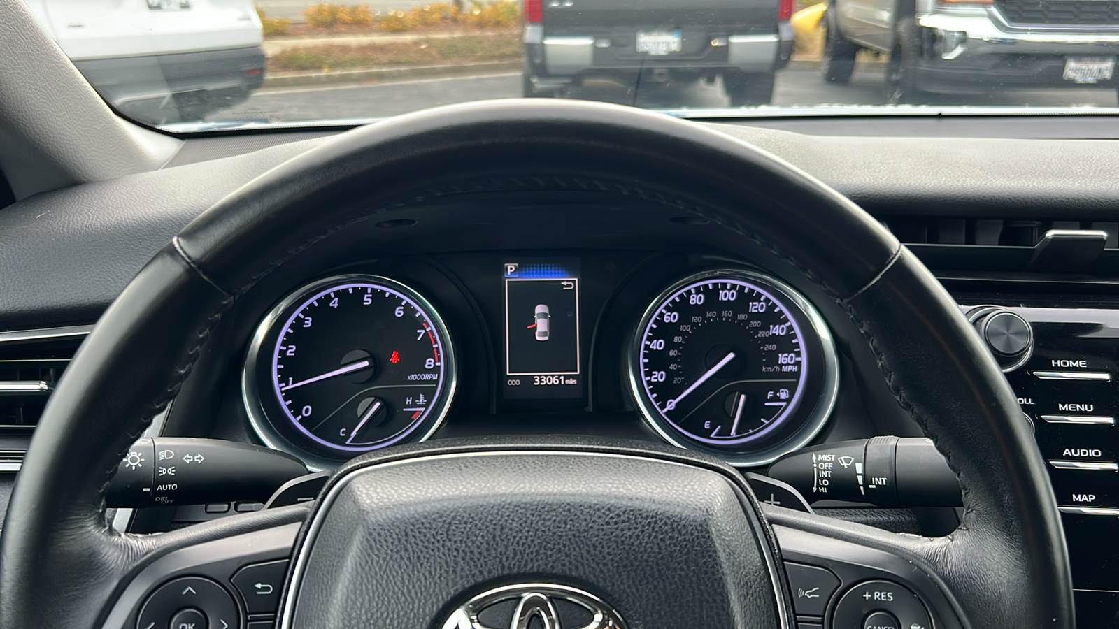 2019 Toyota Camry SE 18