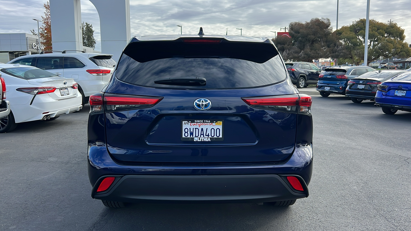 2021 Toyota Highlander Hybrid LE 5