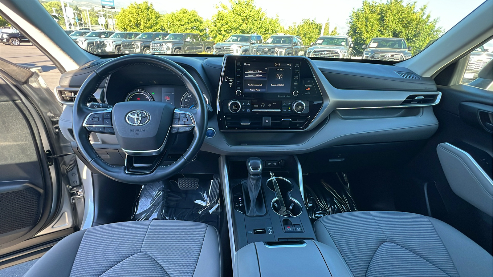 2021 Toyota Highlander Hybrid LE 10