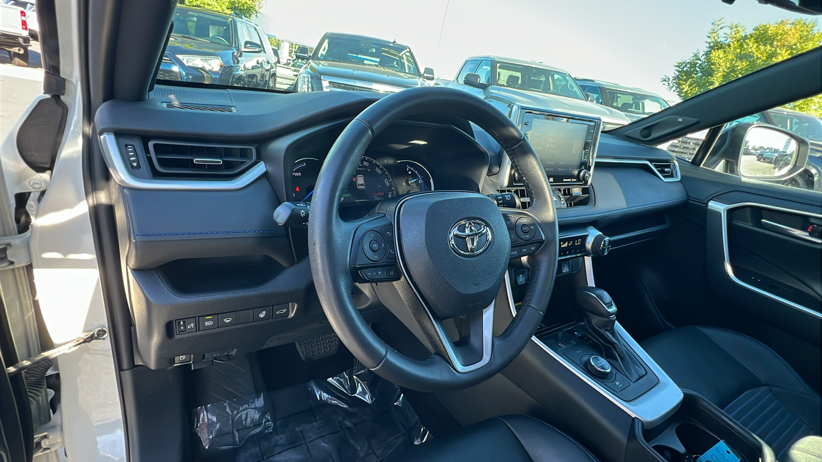 2021 Toyota RAV4 Hybrid XSE 2