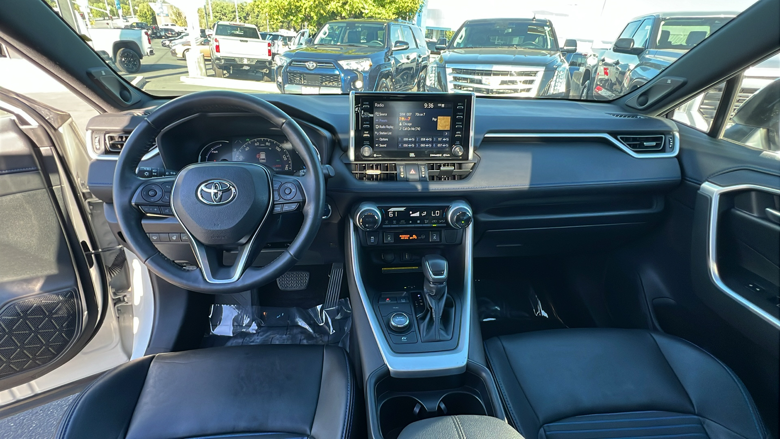 2021 Toyota RAV4 Hybrid XSE 10