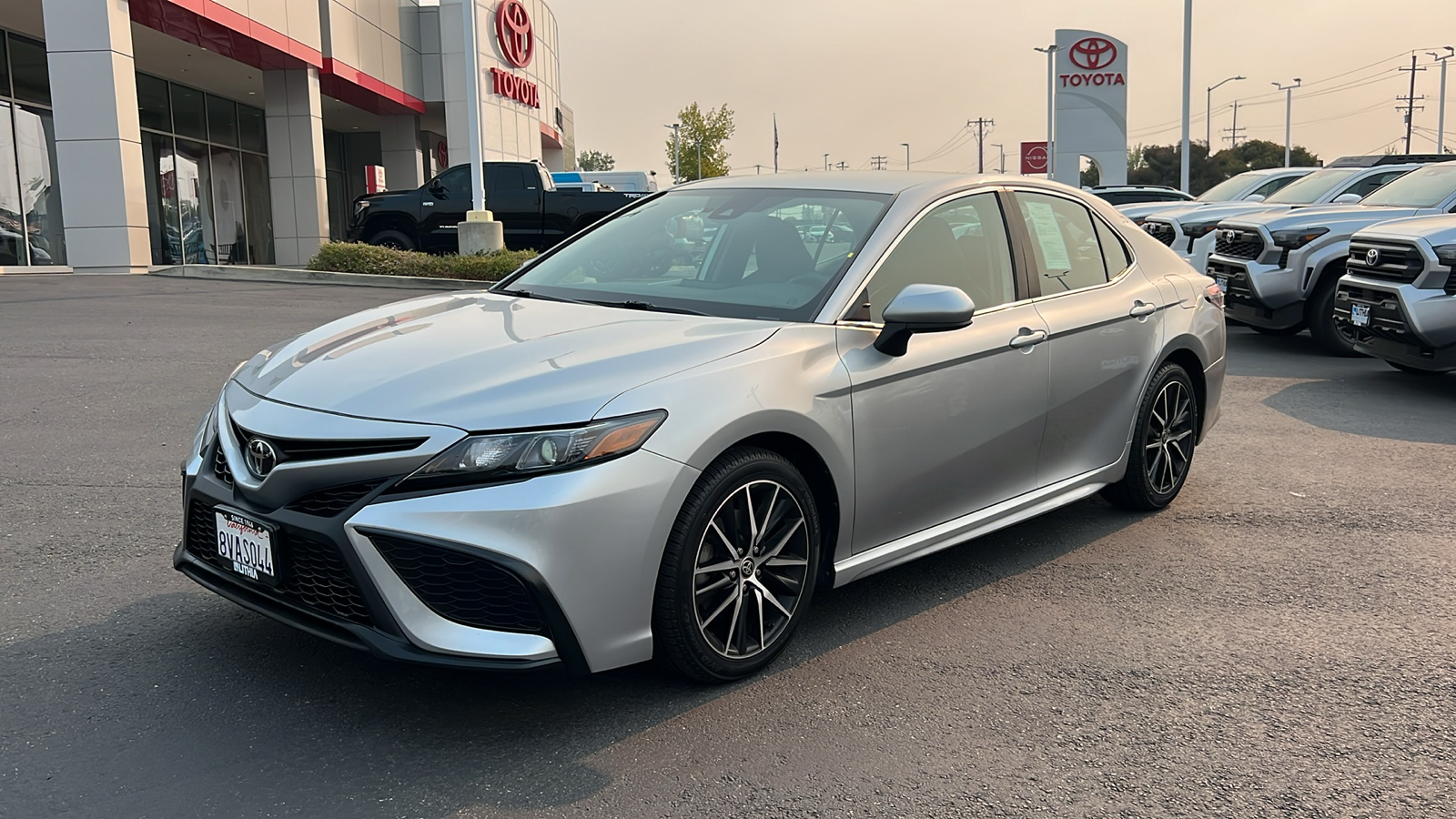 2021 Toyota Camry SE 1