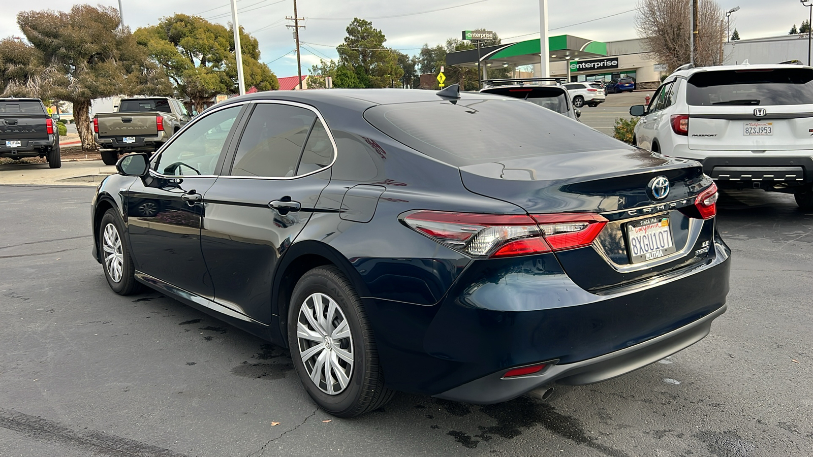 2021 Toyota Camry Hybrid LE 4