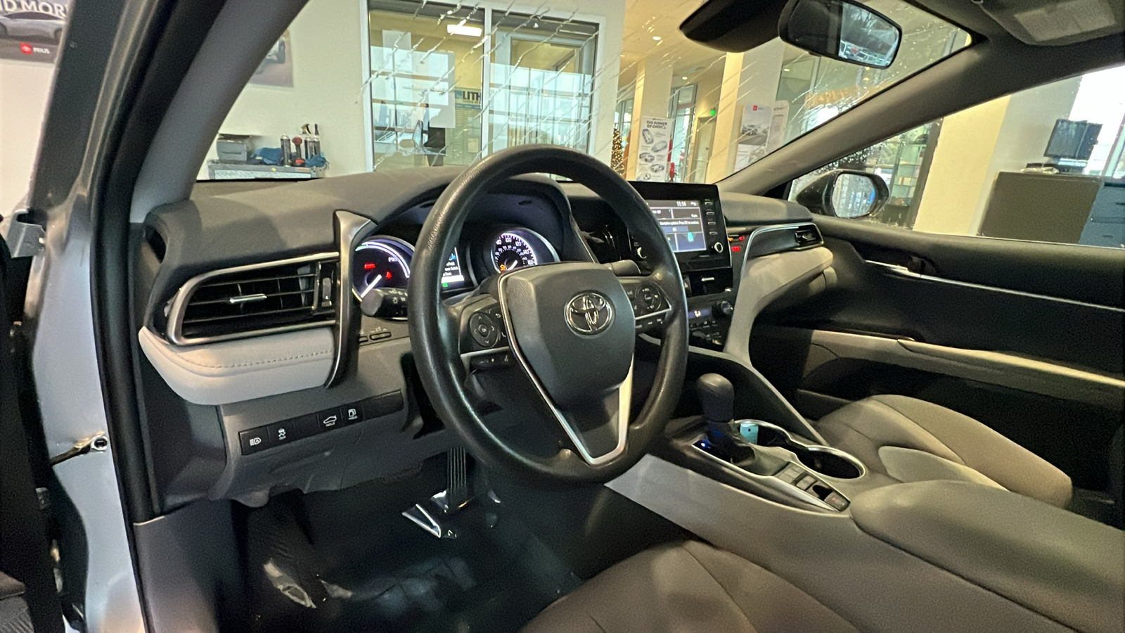 2021 Toyota Camry Hybrid LE 2