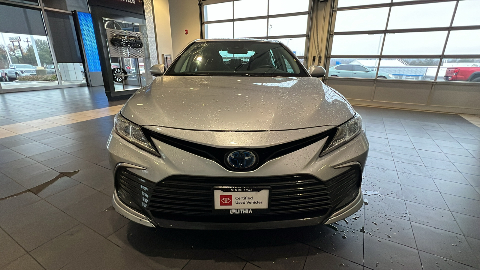 2021 Toyota Camry Hybrid LE 6