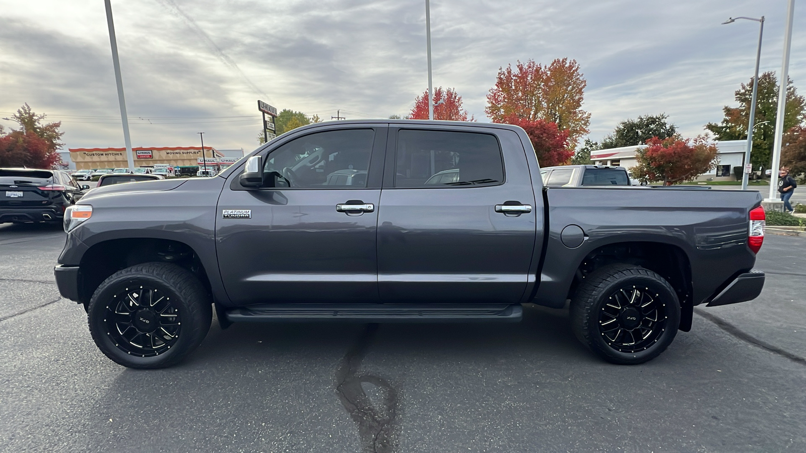 2021 Toyota Tundra Platinum CrewMax 5.5 Bed 5.7L 3