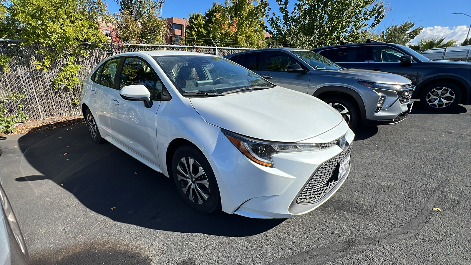 2022 Toyota Corolla Hybrid LE 2